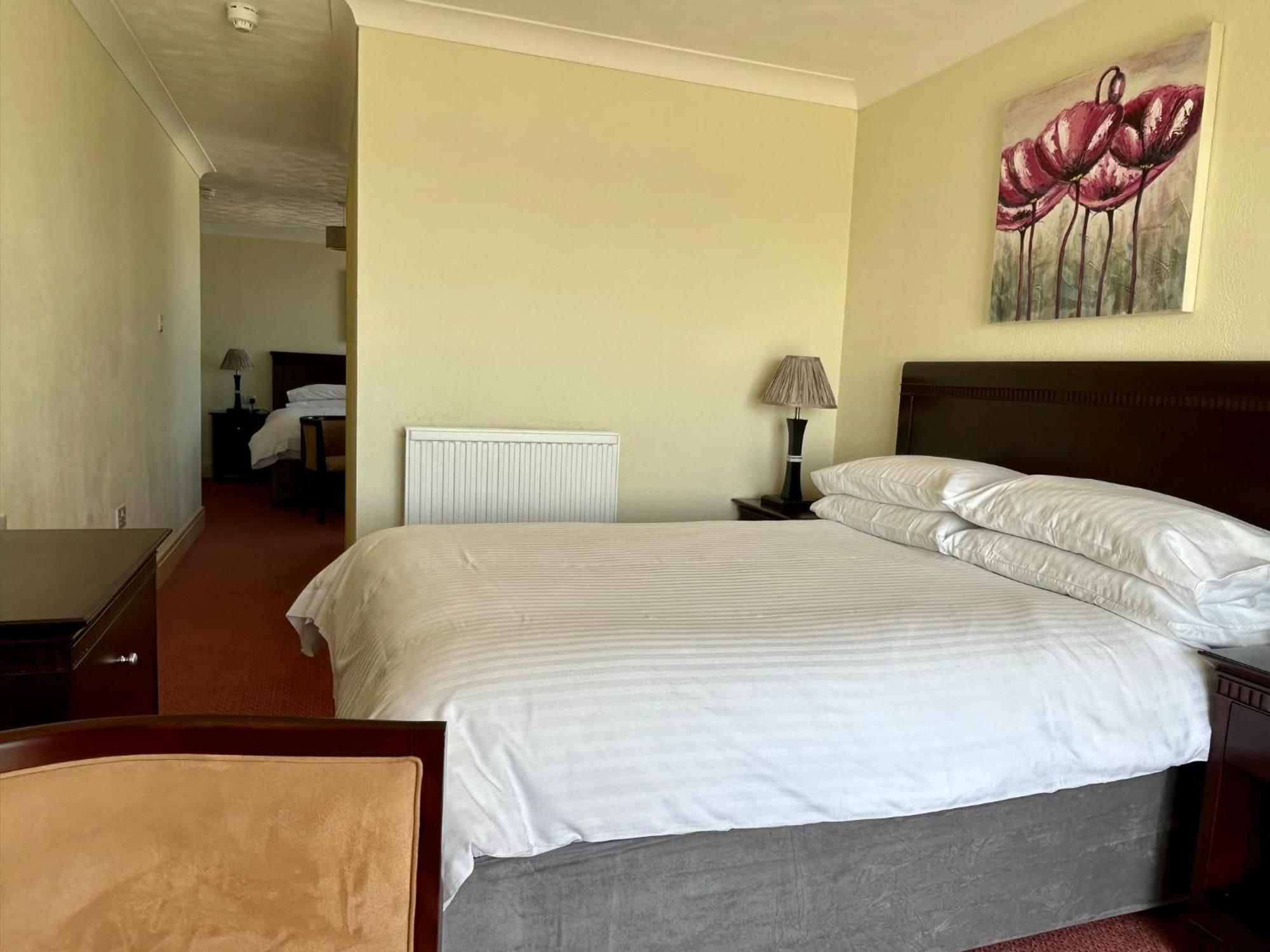 Regent Court - Seafront, Sandown - Free Car Ferry For Bookings Of 3 Or More Nights, Subject To Availability Room photo